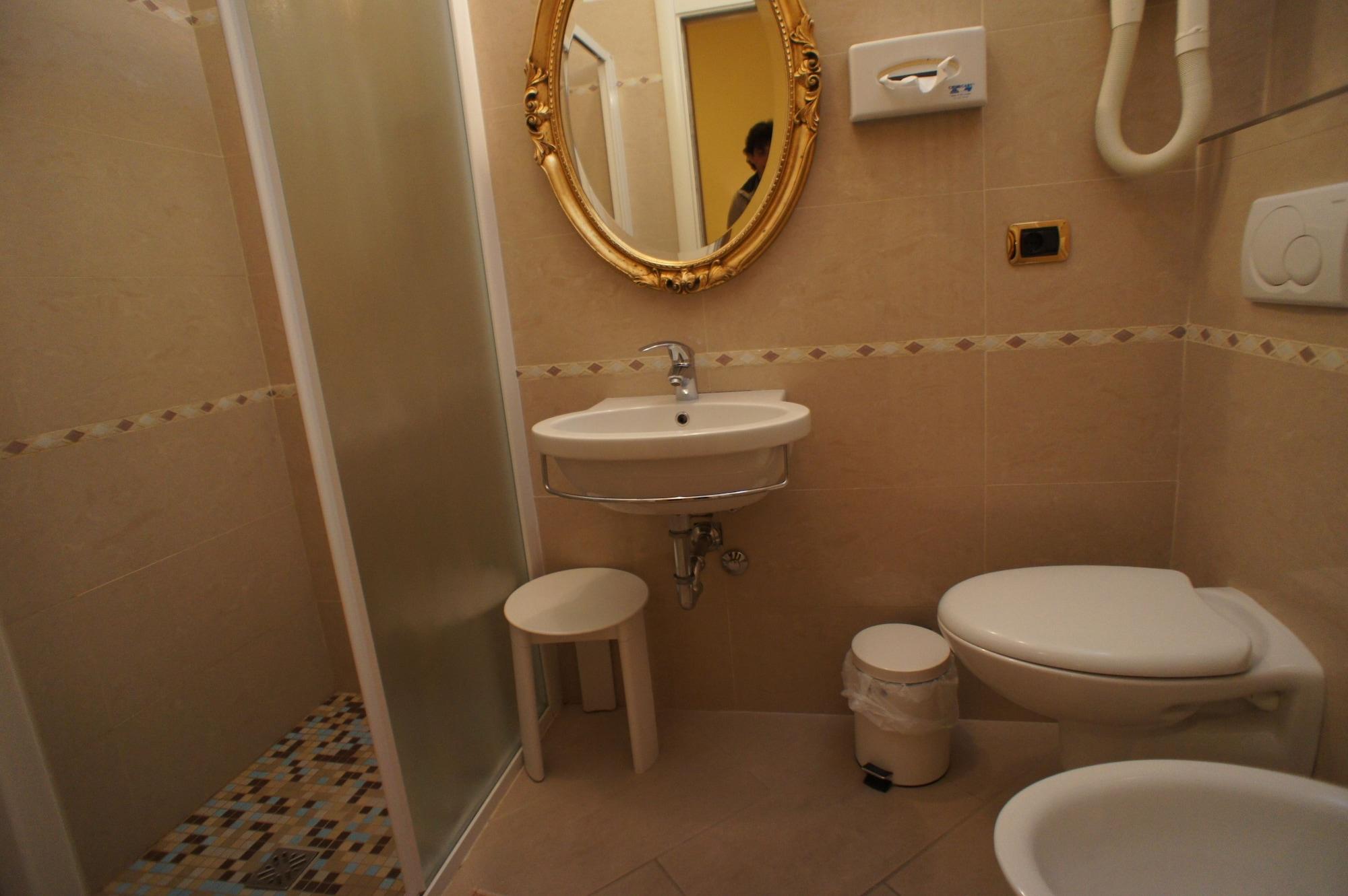 Hotel Elisir リミニ エクステリア 写真