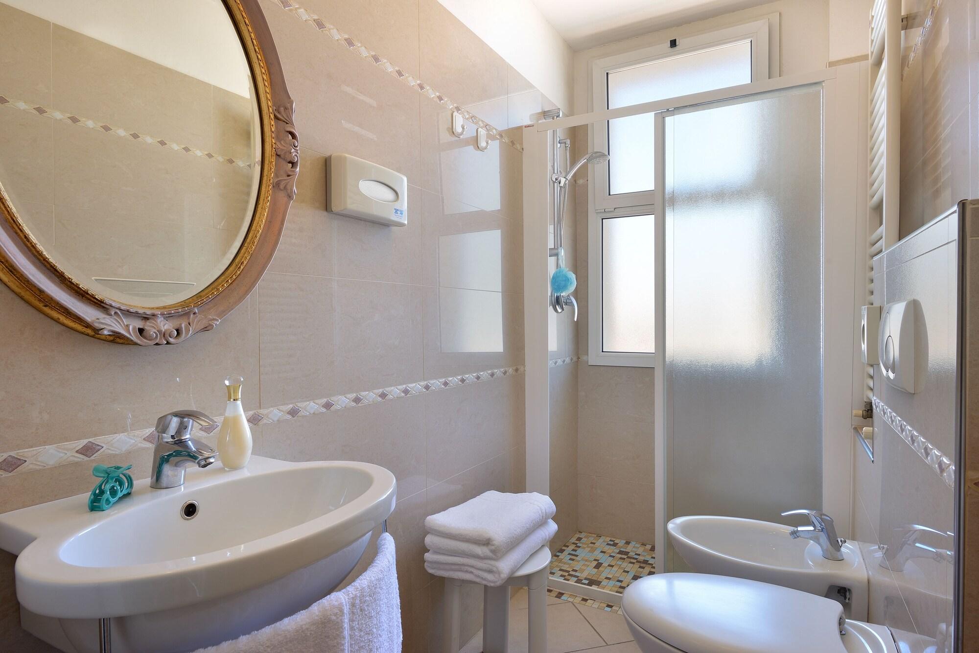 Hotel Elisir リミニ エクステリア 写真
