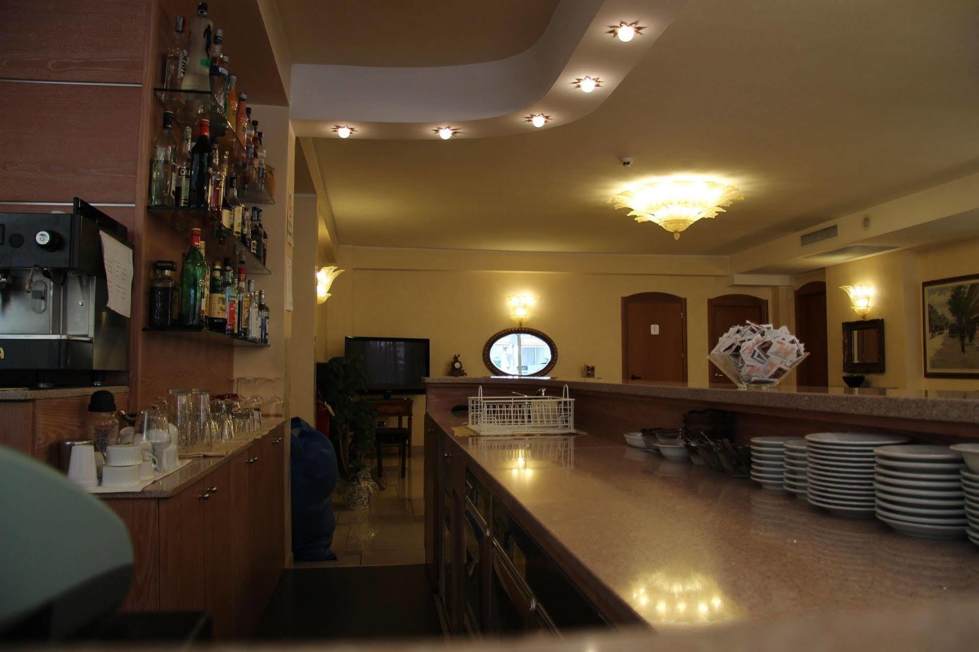 Hotel Elisir リミニ エクステリア 写真